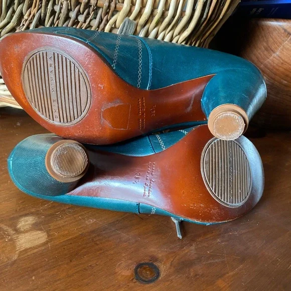 Chie Mihara Teal Leather Heels with Lace Detail - Picture 5 of 11
